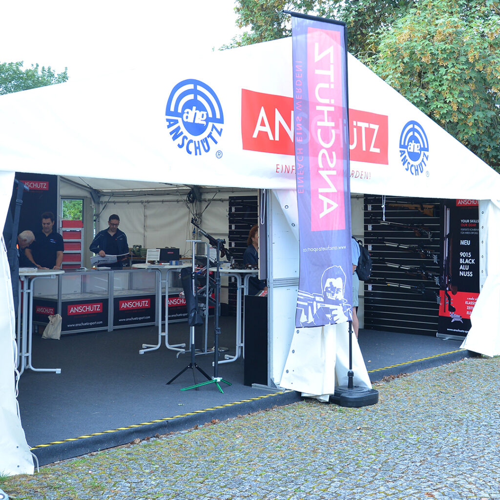 ANSCHÜTZ auf der Deutschen Meisterschaft Sportschießen 2022 in München ...